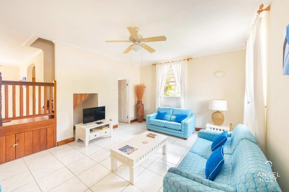 2-Story Townhome With Private Pool, Ideal For Group! Christ Church Eksteriør bilde